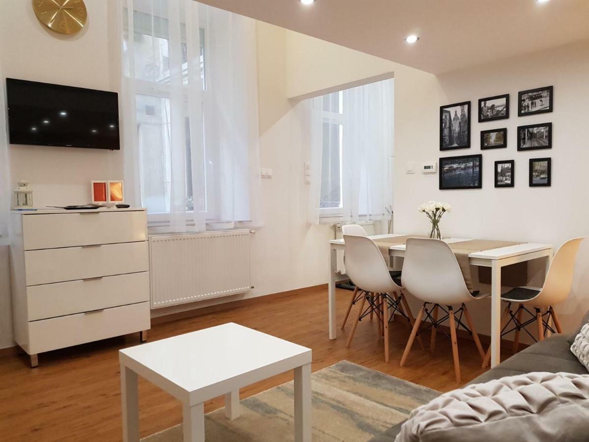 Renaissance Studio Apartment Βουδαπέστη Εξωτερικό φωτογραφία