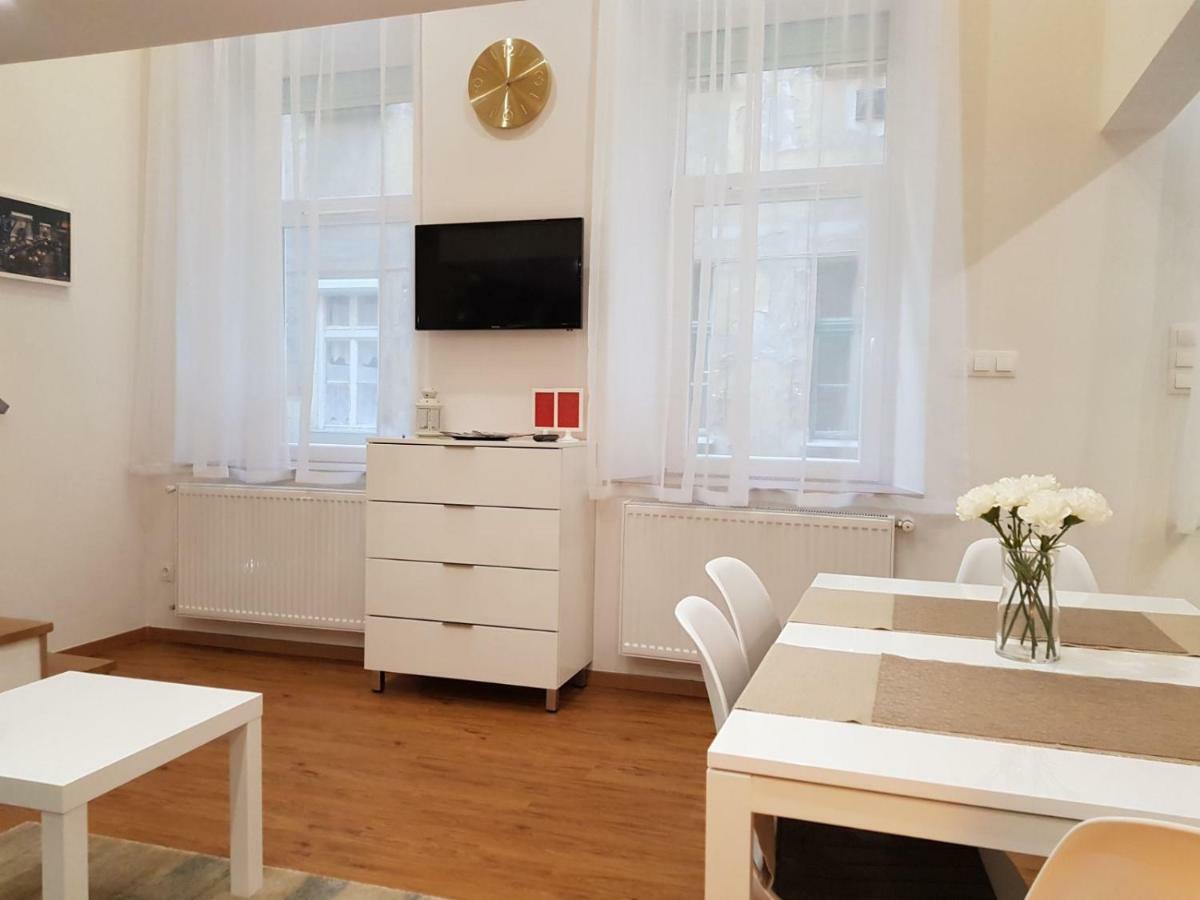 Renaissance Studio Apartment Βουδαπέστη Εξωτερικό φωτογραφία