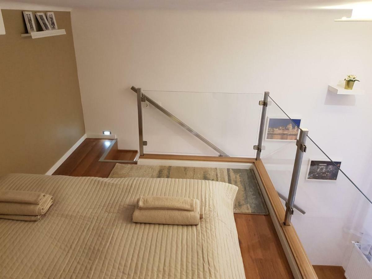 Renaissance Studio Apartment Βουδαπέστη Εξωτερικό φωτογραφία